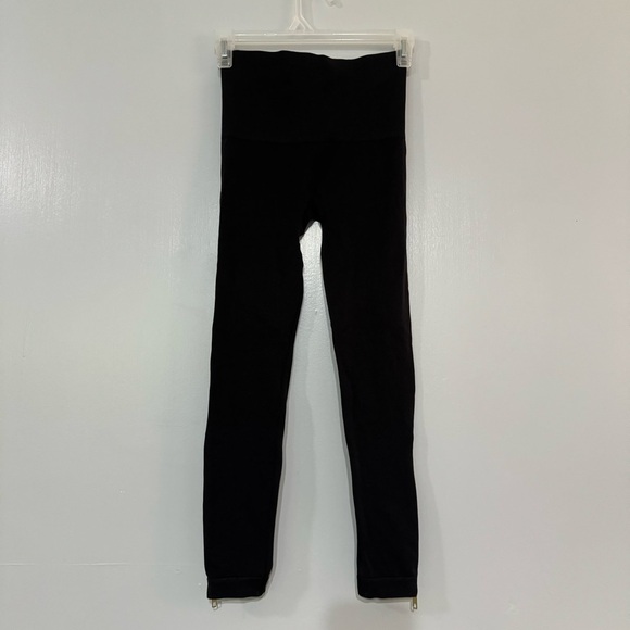 SPANX Black Leggings Pants Size Small with Ankle Zipper - Picture 2 of 7